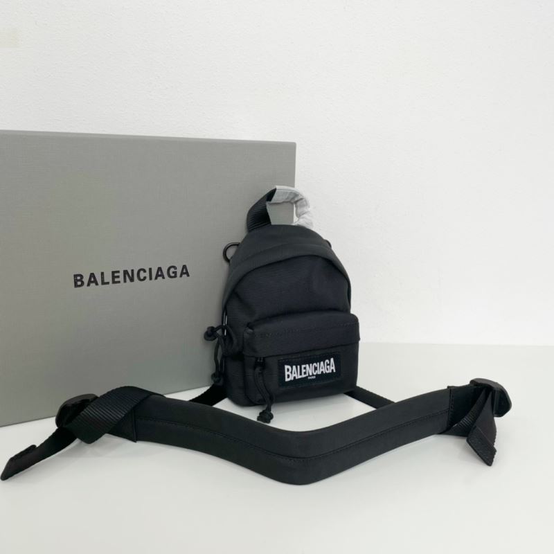 Ba*len*cia*ga backpacks
